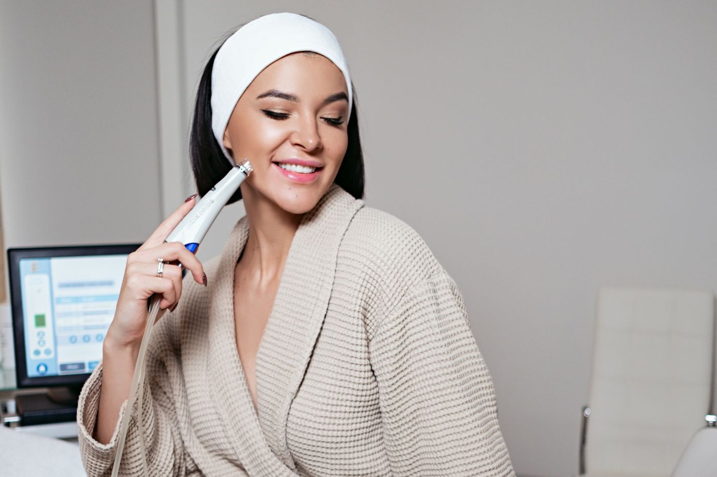 Уход за кожей лица после 30