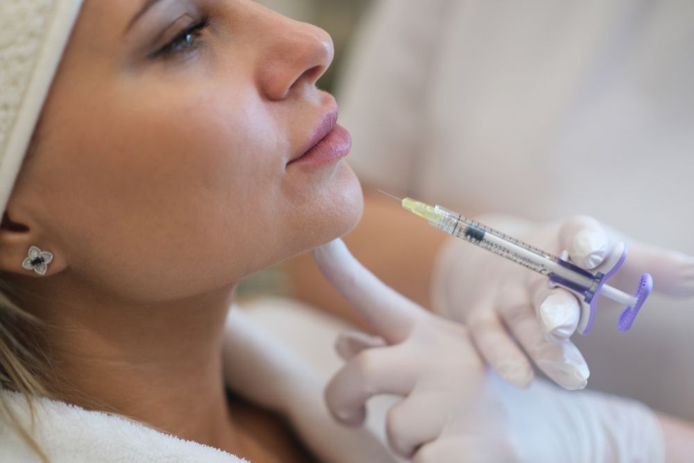 Как убрать носогубные складки