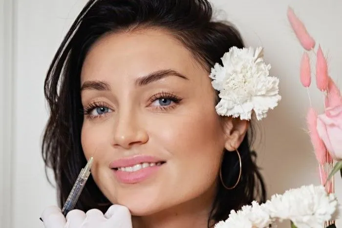 Контурная пластика средней трети лица (носослезная, носощечная и носогубная зона лица)